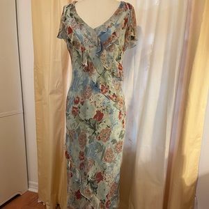 Robbie Bee 100% silk floral dress